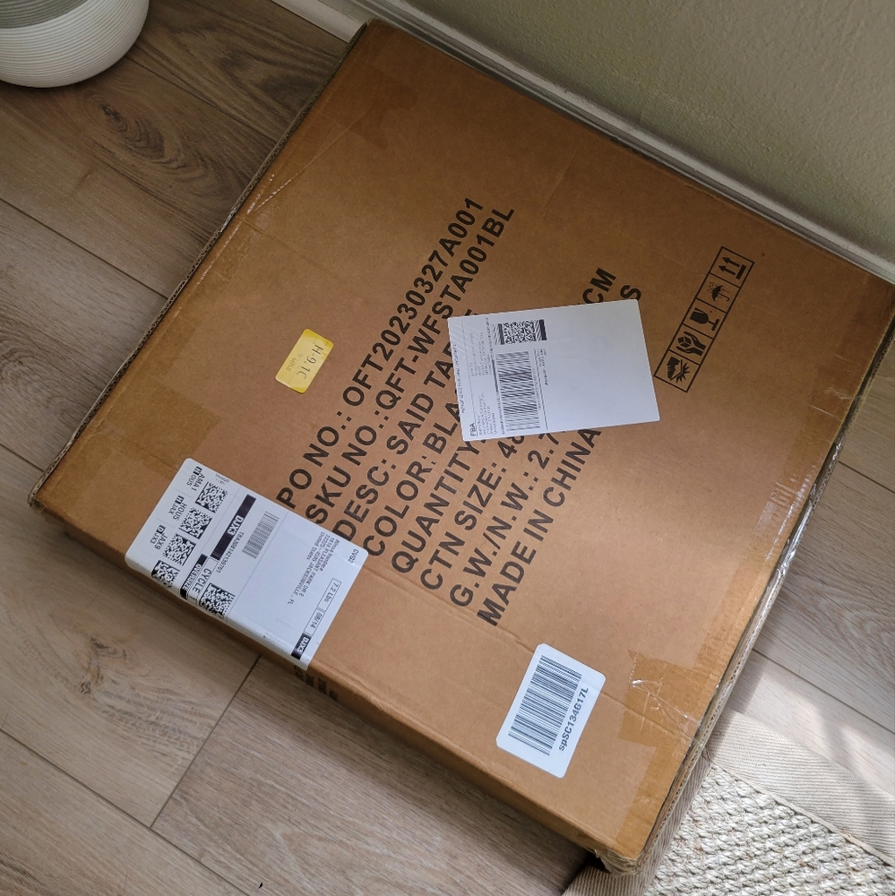 Amazon | Outdoor Side Table - Picture 5 of 5